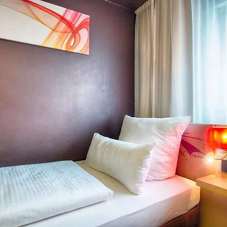 Отель Leonardo Boutique 4*