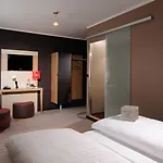 Hotel Leonardo Boutique 4*