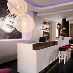 מלון Leonardo Boutique 4*