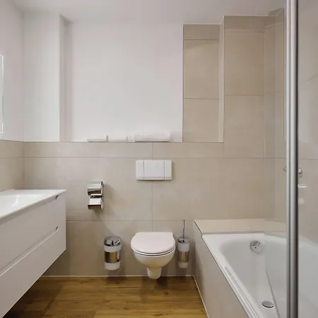 Leonardo Boutique Hotel 4*