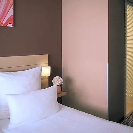 Leonardo Boutique Hotel